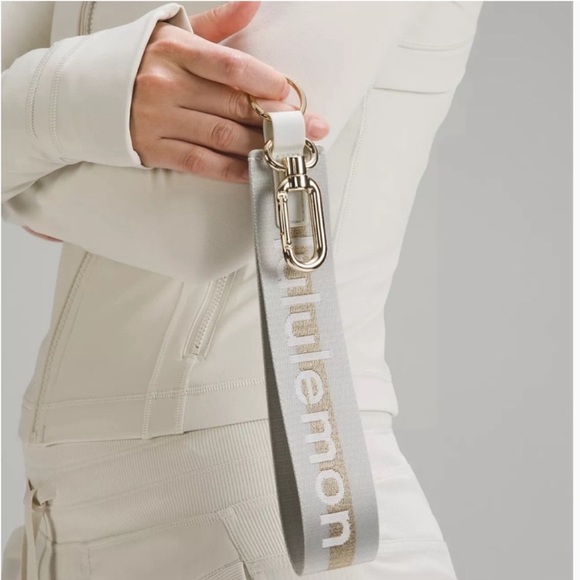 Lululemon Never Lost Keychain - Picture 3 of 6